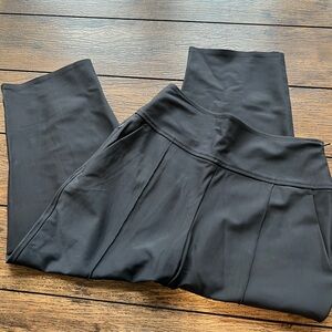 Athleta wide leg capri dress pants size 4p